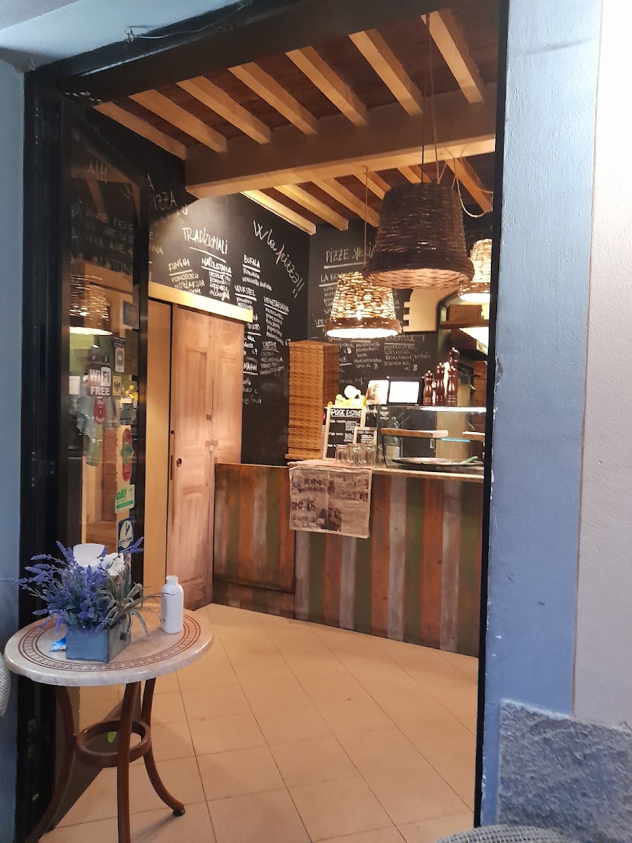 Pizzeria La Casaccia